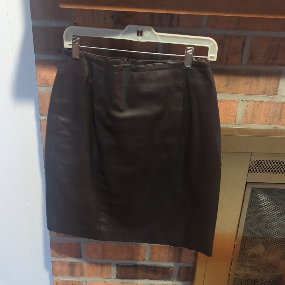 Savannah Classic Black Pencil Skirt